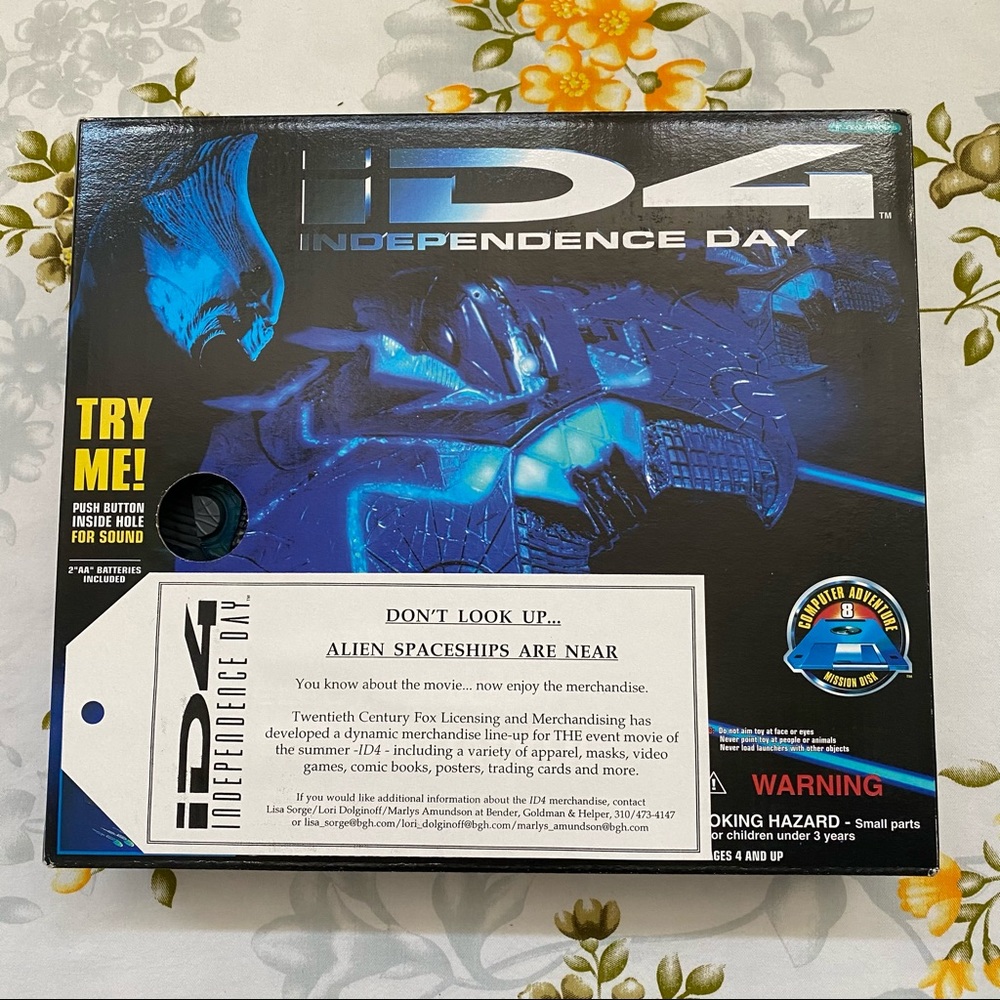 Vintage Independence Day Alien Attacker